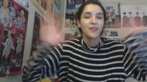 三个吃瓜的小姐姐视频,揭秘三位吃瓜小姐姐的精彩视频瞬间”