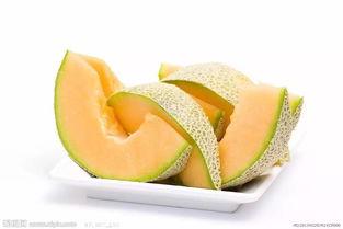 潮汕人吃哈密瓜视频,哈密瓜的独特吃法，视频带你领略潮汕美食魅力